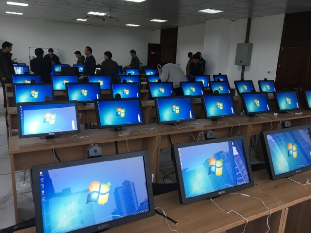 蘇州園區(qū)車管所考試機27臺、學習機48臺、排隊叫號系統(tǒng)